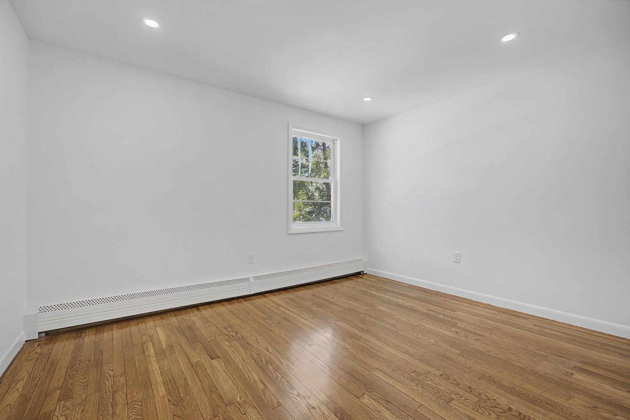 12 Davis Road Merrimack, NH 03054 - Photo 23 of 41