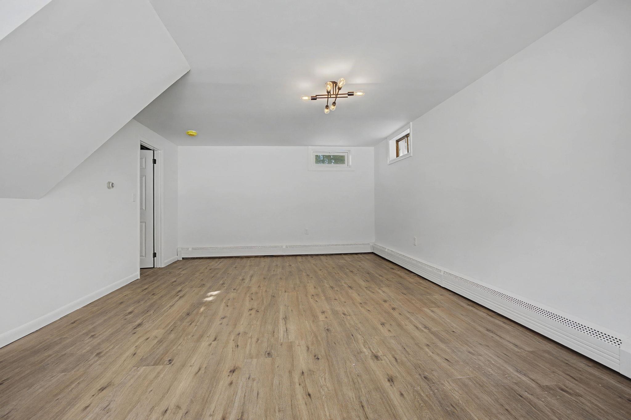 12 Davis Road Merrimack, NH 03054 - Photo 30 of 41