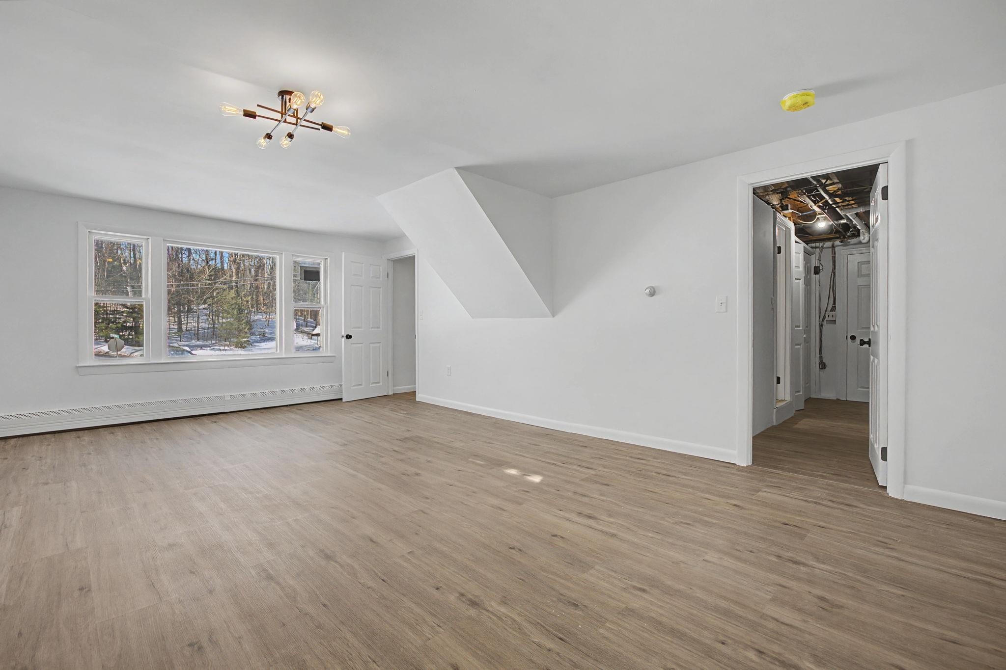 12 Davis Road Merrimack, NH 03054 - Photo 31 of 41