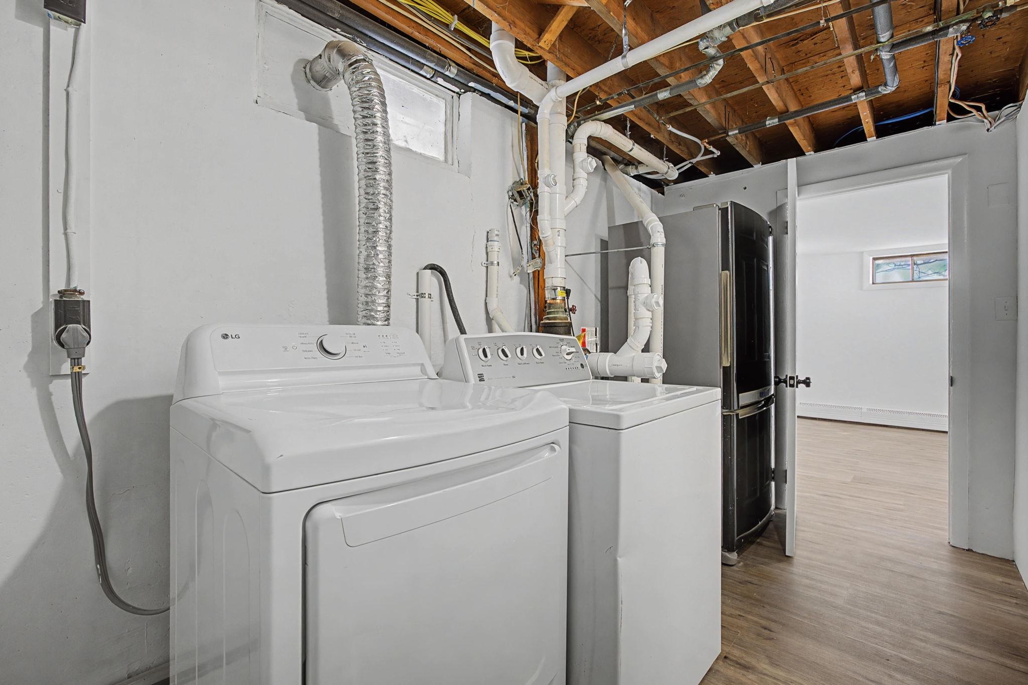 12 Davis Road Merrimack, NH 03054 - Photo 34 of 41