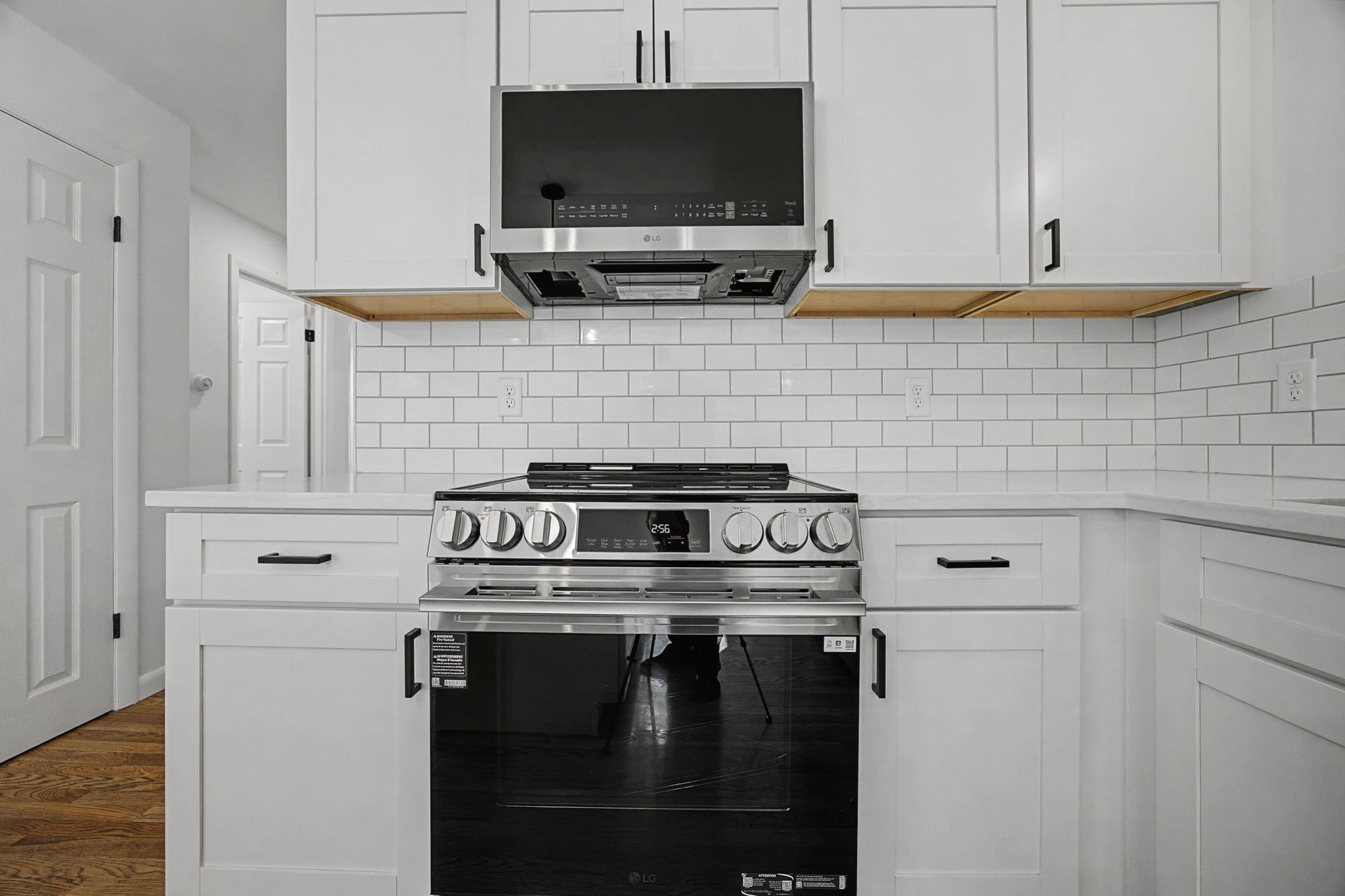 12 Davis Road Merrimack, NH 03054 - Photo 9 of 41