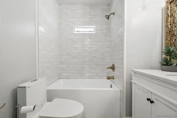 $2,600 | 525 West El Norte Parkway, Unit 126, Escondido, CA 92026