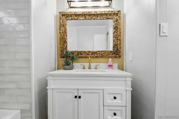 $2,600 | 525 West El Norte Parkway, Unit 126, Escondido, CA 92026