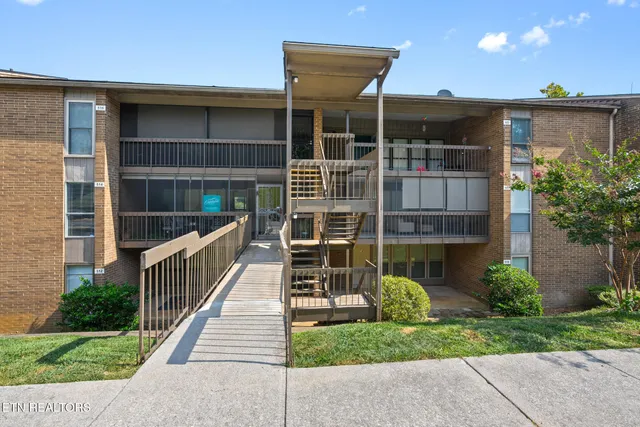 $275,000 | 518 Berlin Drive, Knoxville, TN 37923