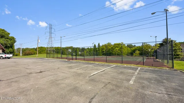 $275,000 | 518 Berlin Drive, Knoxville, TN 37923