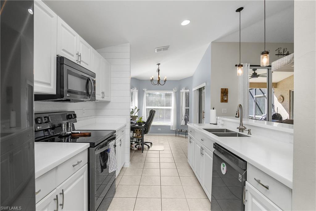 21572 Brixham Run Loop Estero, FL 33928 - Photo 4 of 46