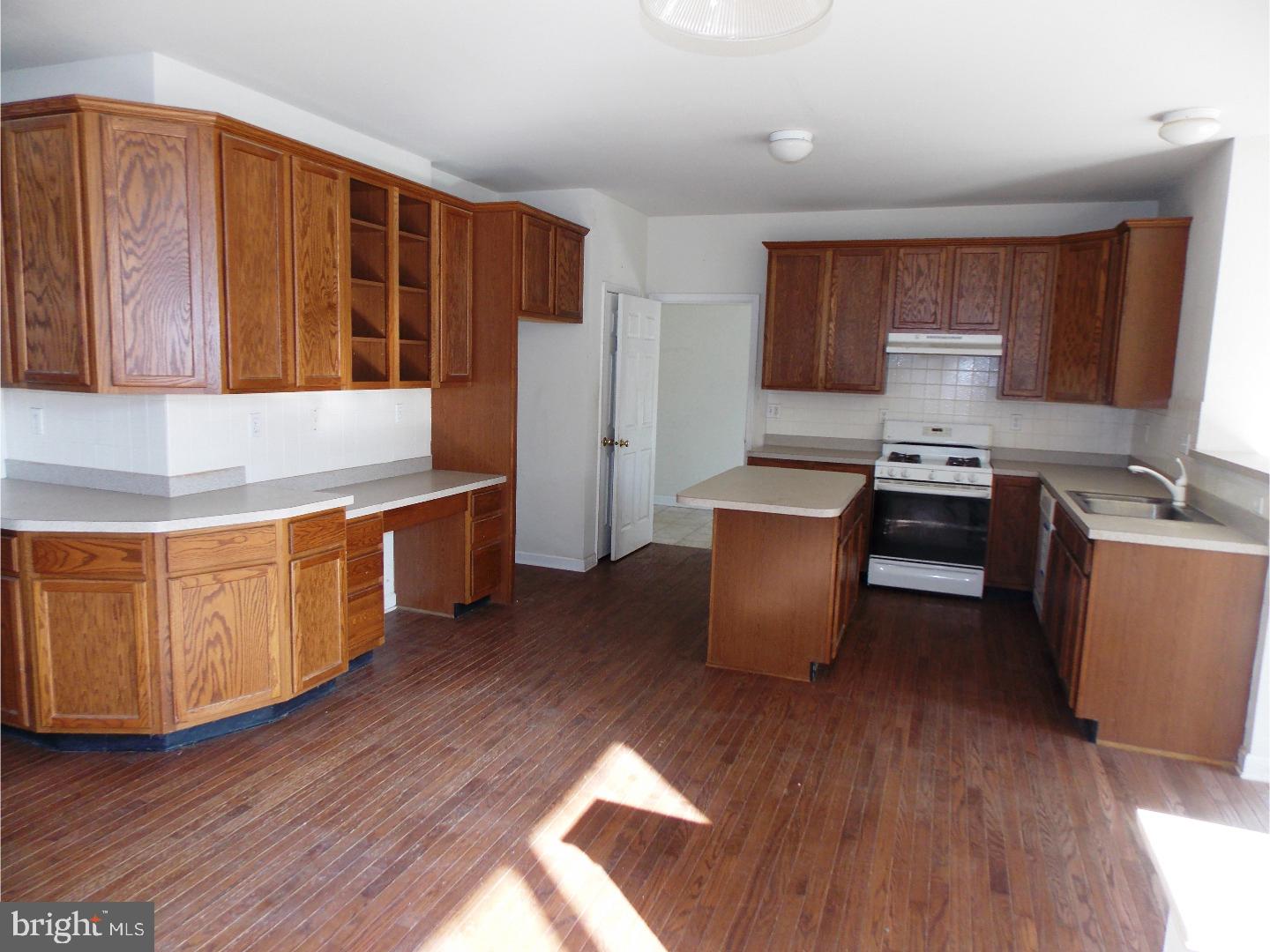 35 Buck Road Warrington, PA 18976 - Photo 2 of 21 Gallery Image 2