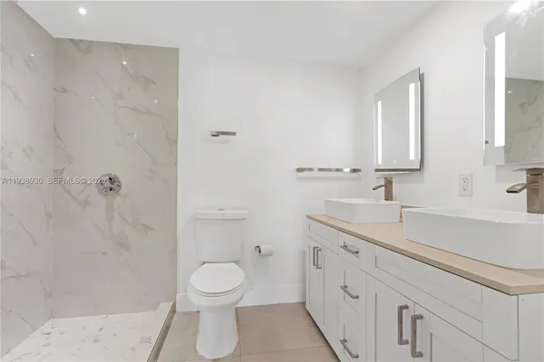 $6,200 | 2714 Southwest 36th Avenue, Unit A, Miami, FL 33133