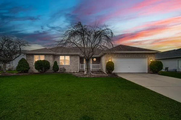 $439,999 | 192 Summerhill Drive, Dyer, IN 46311