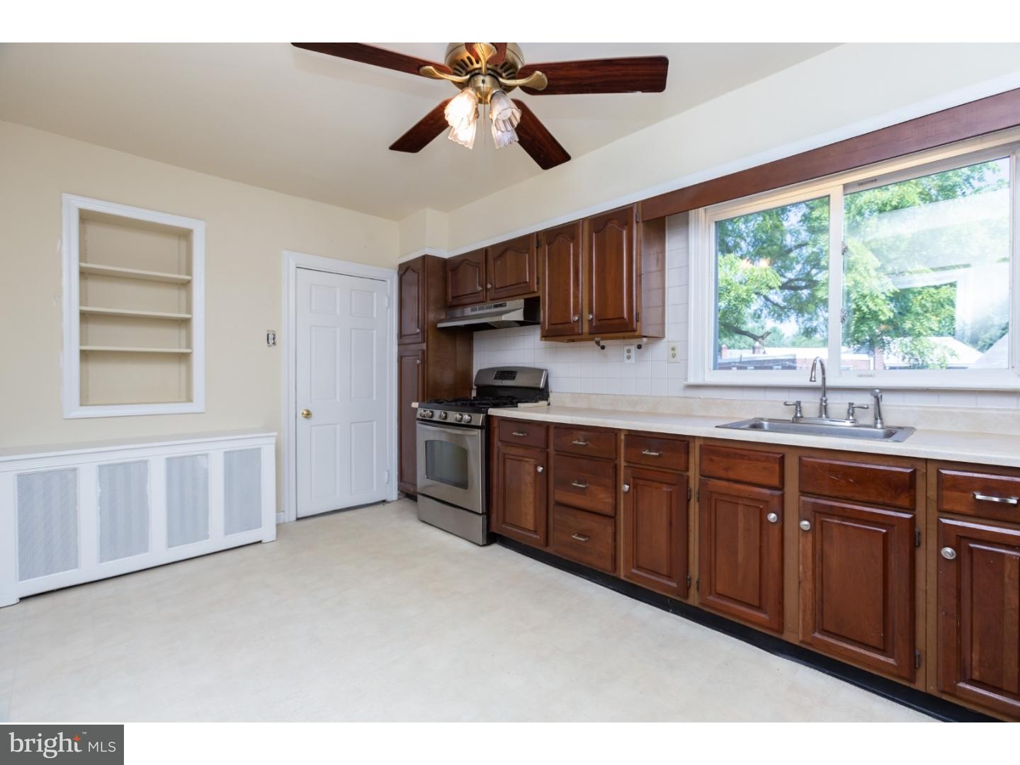 515 Wales Road Havertown, PA 19083 - Photo 4 of 22 Kitchen