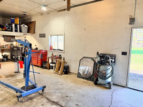 $219,900 | 102 Rotterdam Avenue South, Hollandale, MN 56045