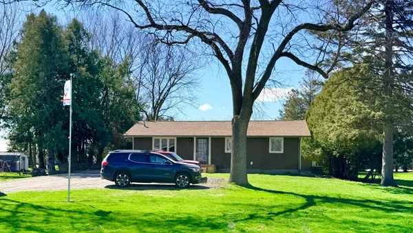 $219,900 | 102 Rotterdam Avenue South, Hollandale, MN 56045