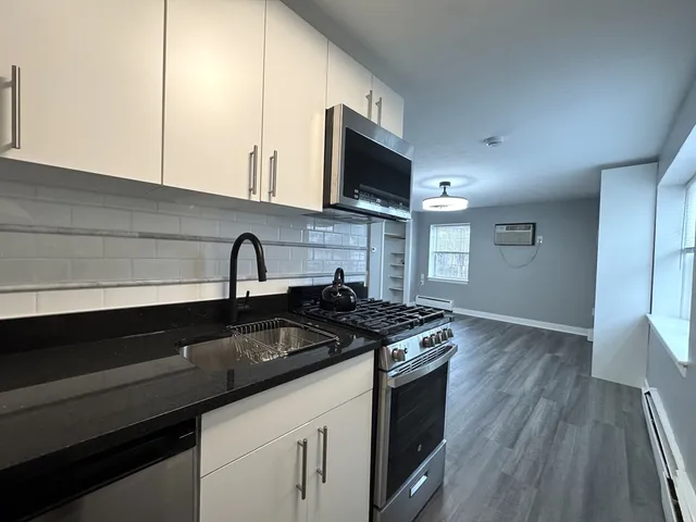 $1,800 | 1080 Massachusetts Avenue, Unit 7, Arlington, MA 02476