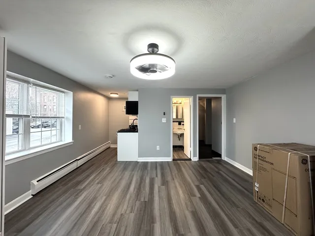 $1,800 | 1080 Massachusetts Avenue, Unit 7, Arlington, MA 02476