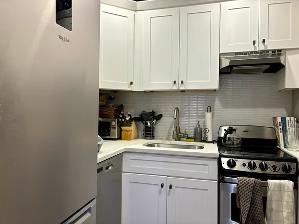 $3,550 | 426 Marlborough Street, Unit 5, Boston, MA 02115