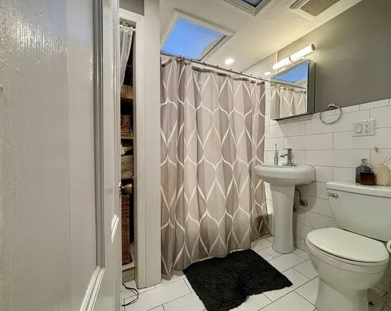 $3,550 | 426 Marlborough Street, Unit 5, Boston, MA 02115