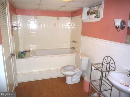 1209 Berkwood Road Baltimore, MD 21237 - Photo 15 of 19 Lower level bathroom with Jacuzzi