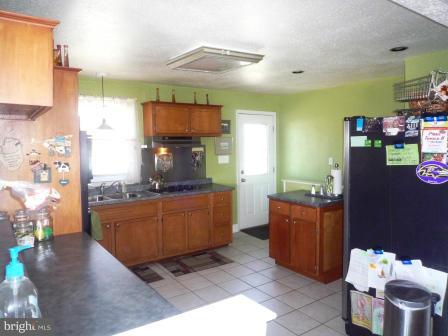 1209 Berkwood Road Baltimore, MD 21237 - Photo 7 of 19 Kitchen