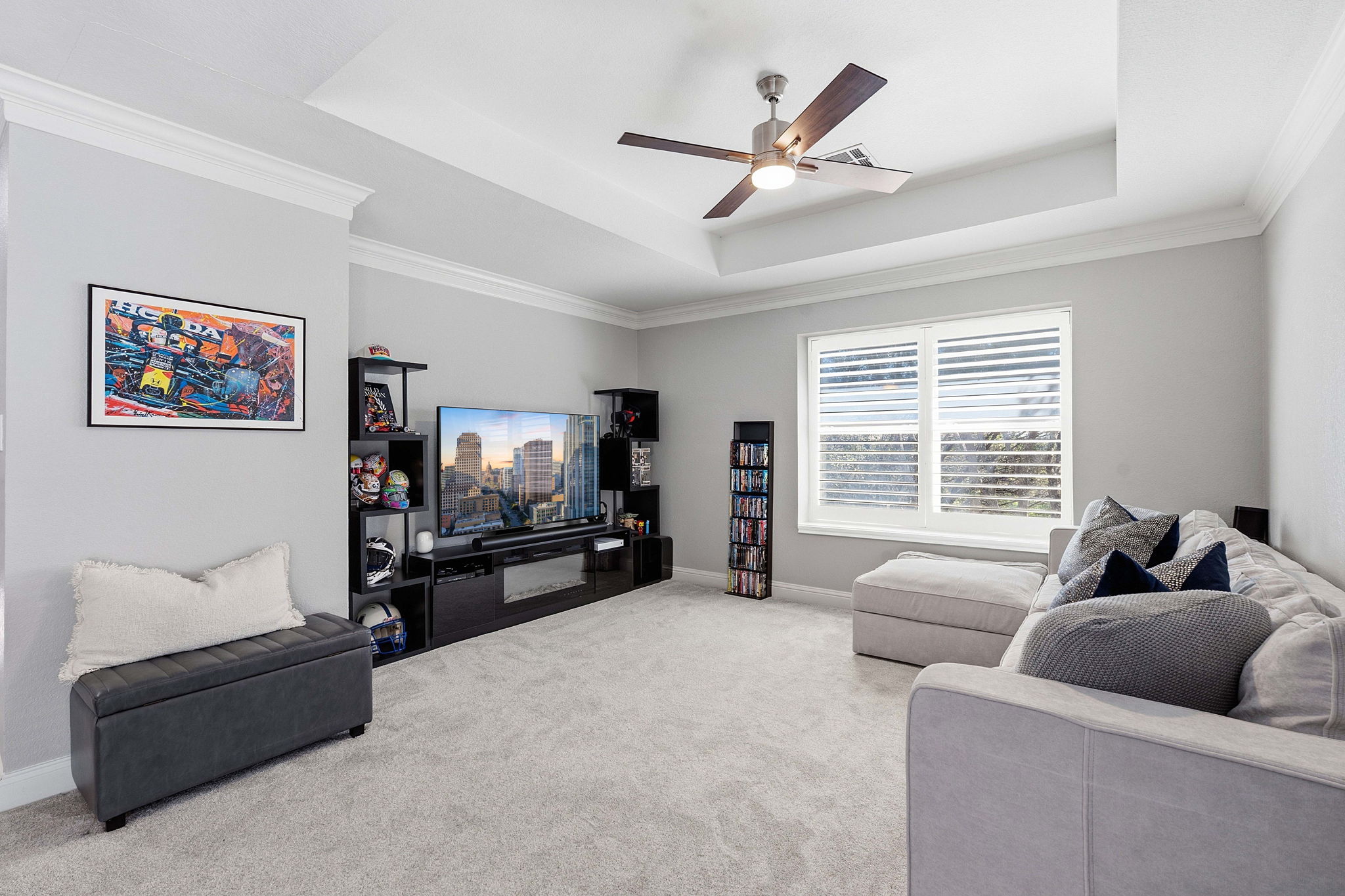 5000 Mission Oaks Boulevard, Unit 30 Austin, TX 78735 - Photo 19 of 31 Upstairs, carpeted living area. 5000 Mission Oaks Dr #30