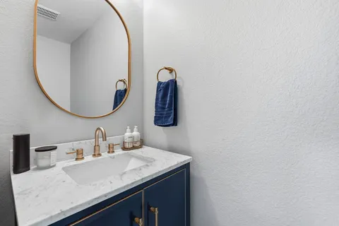 $815,000 | 5000 Mission Oaks Boulevard, Unit 30, Austin, TX 78735