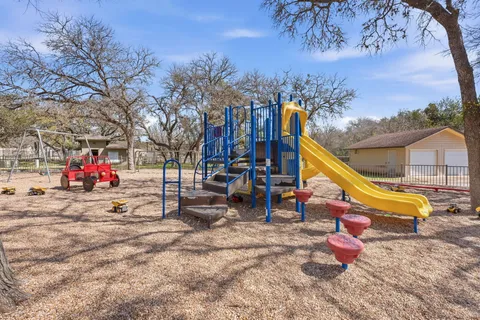 $815,000 | 5000 Mission Oaks Boulevard, Unit 30, Austin, TX 78735