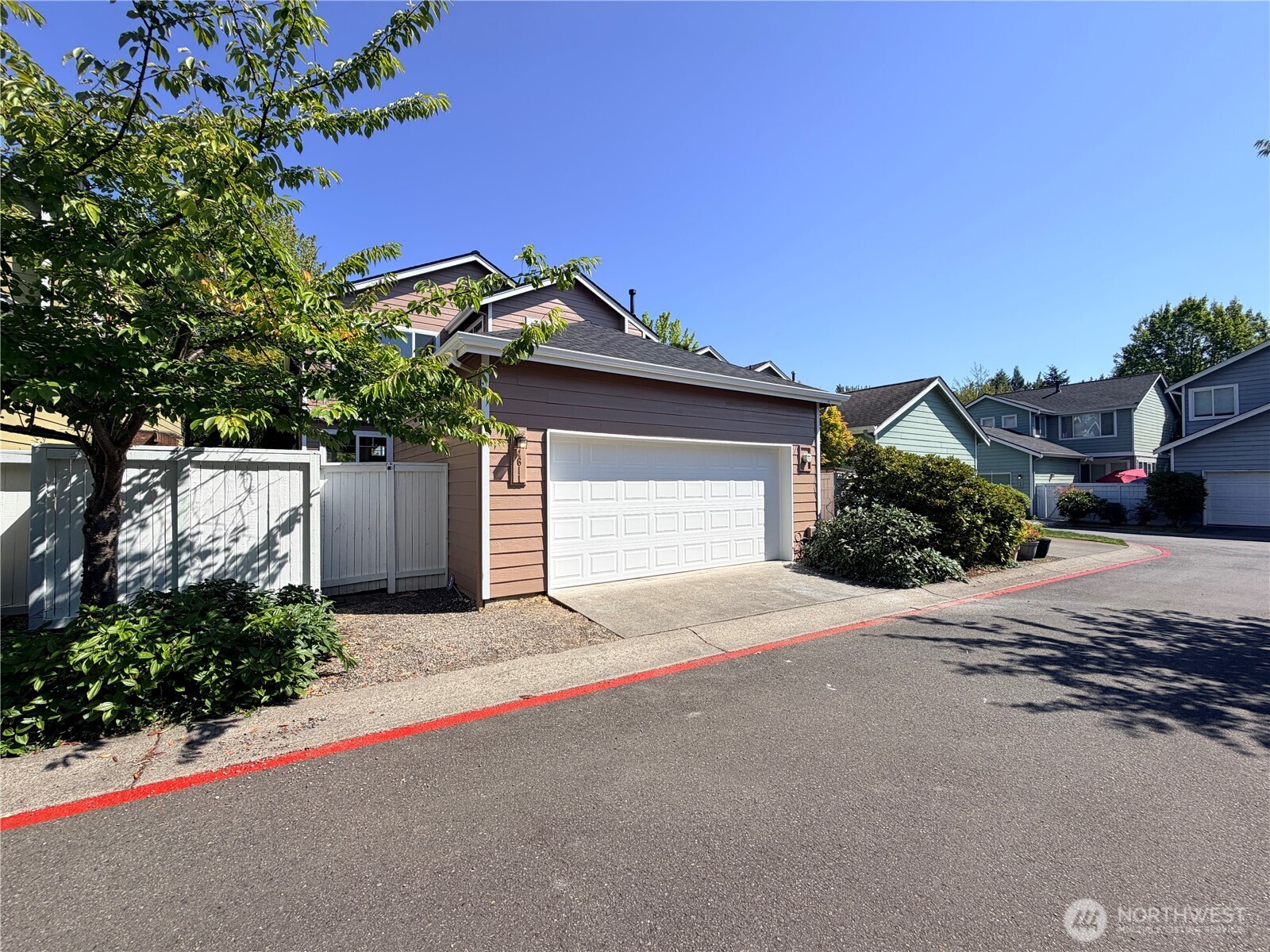 4611 Northeast 5th Place Renton, WA 98059 - Photo 35 of 37 Gallery Image 35
