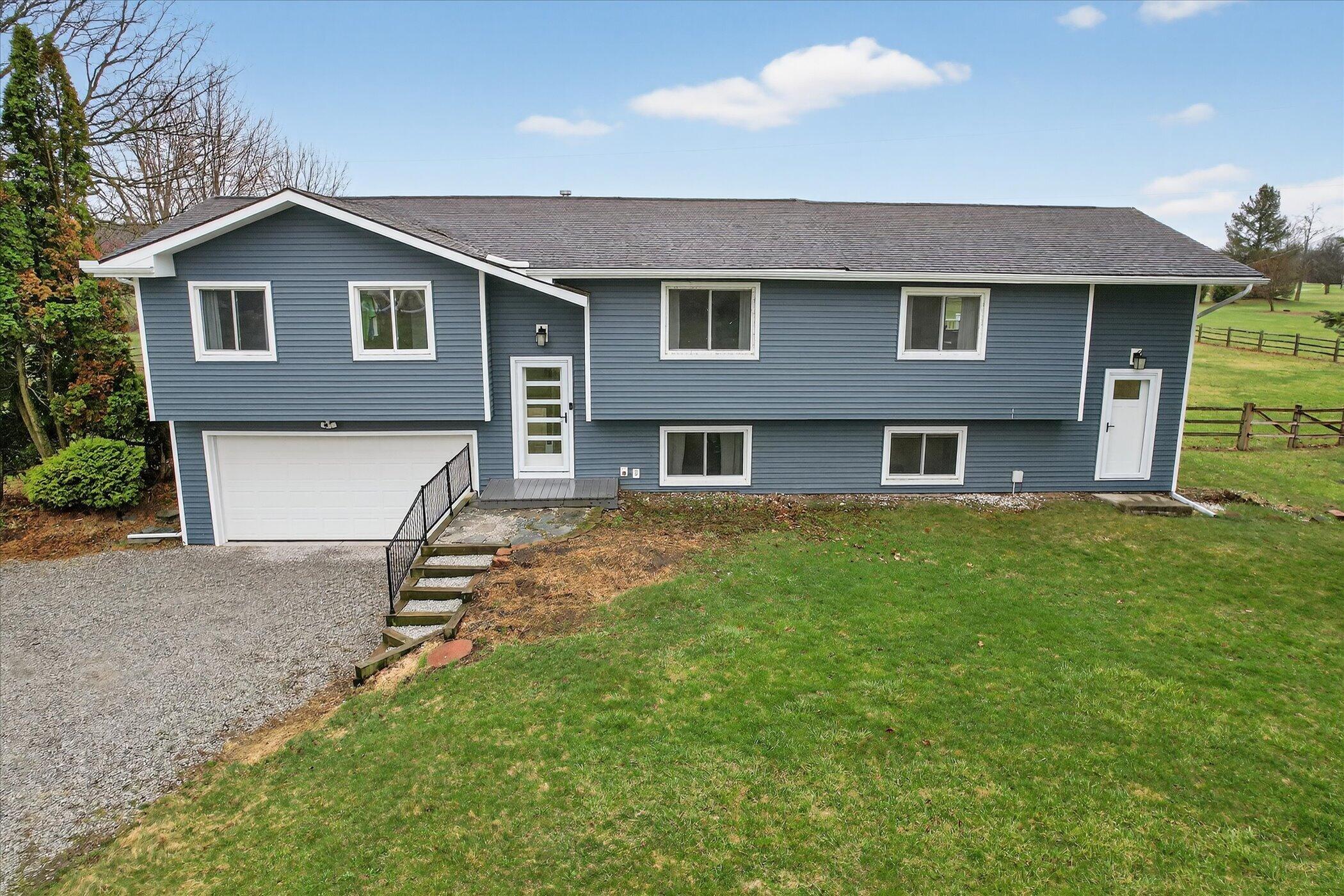 45-7901-W-Waters-Rd-Windowstill