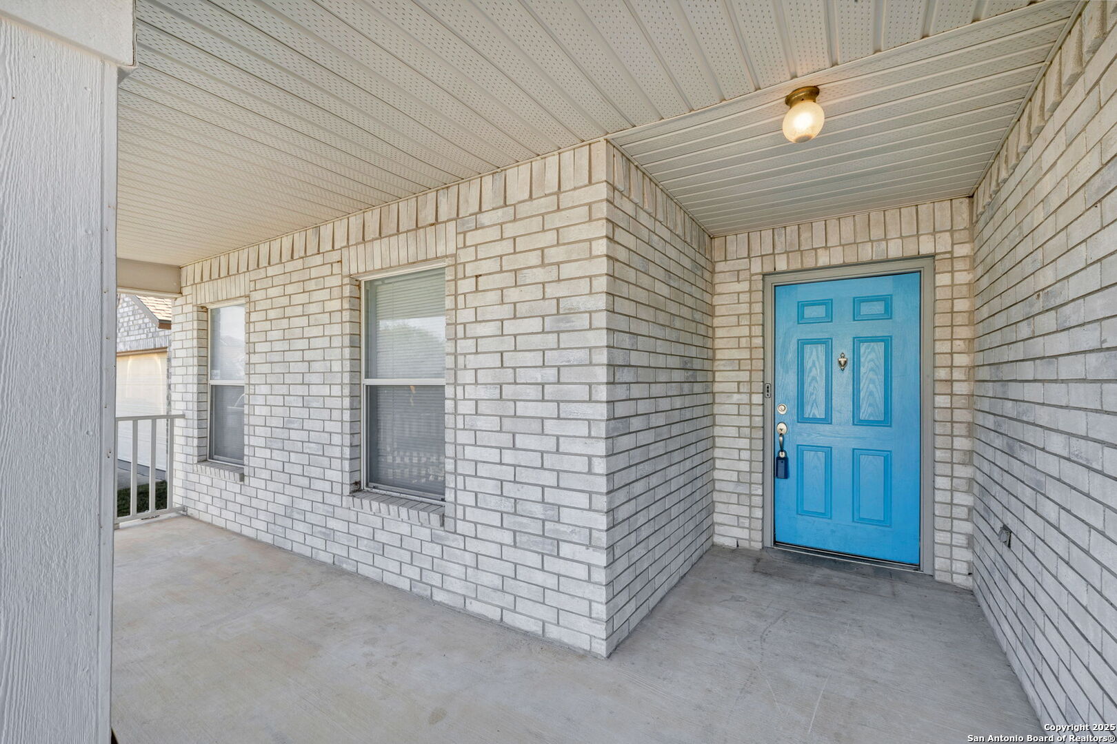 7362 Rustling Brook San Antonio, TX 78249 - Photo 4 of 36 a view of livingroom with balcony