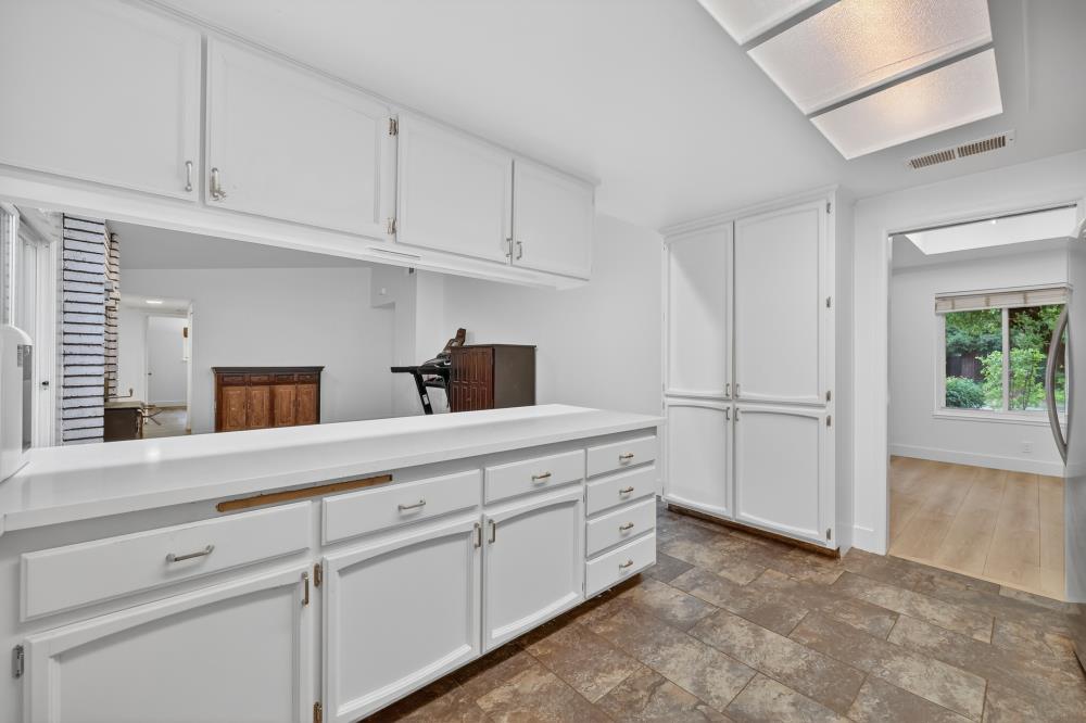 3440 Meadow Way Rocklin, CA 95677 - Photo 14 of 48