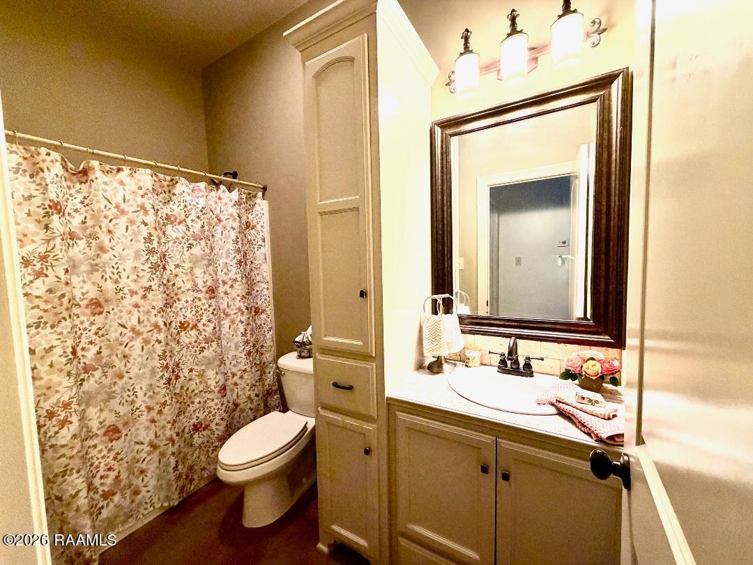 141 Treasure Cove Lafayette, LA 70508 - Photo 21 of 32 141 Bathroom 22