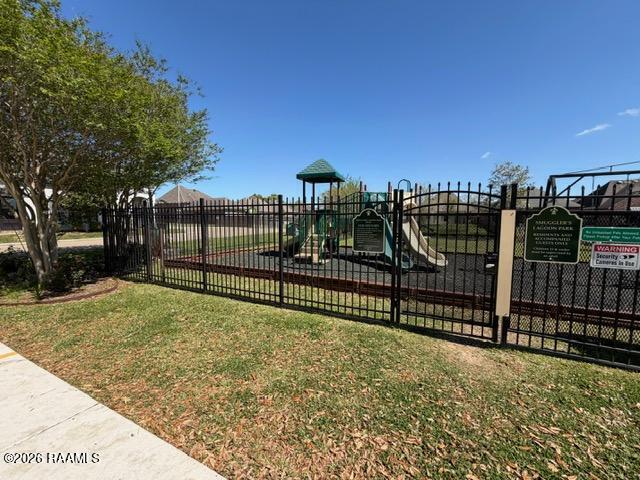 141 Treasure Cove Lafayette, LA 70508 - Photo 28 of 32 141 Treasure gated playground