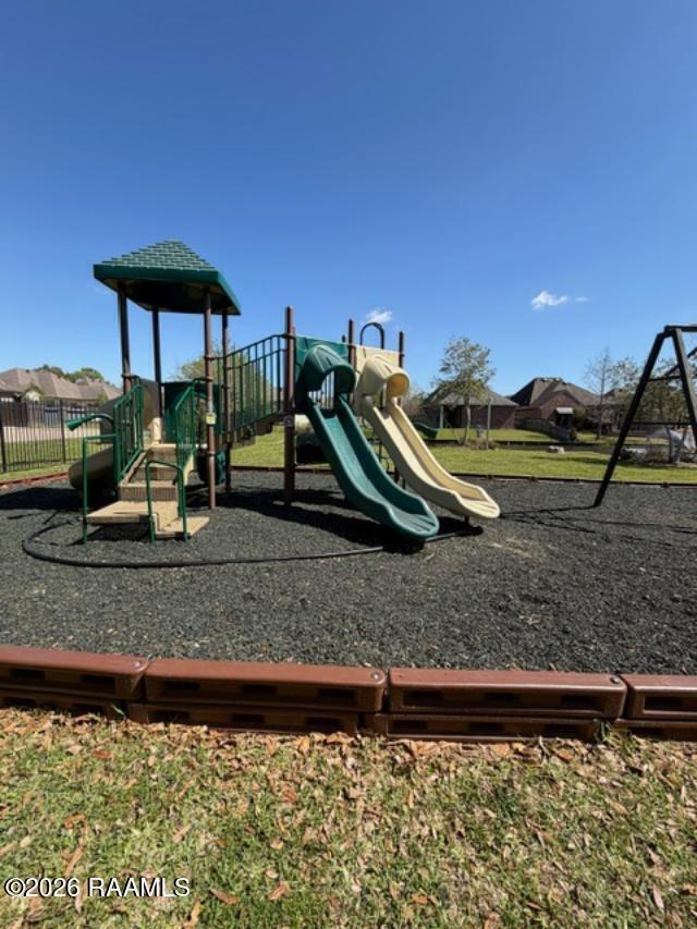 141 Treasure Cove Lafayette, LA 70508 - Photo 31 of 32 141 Treasure playground