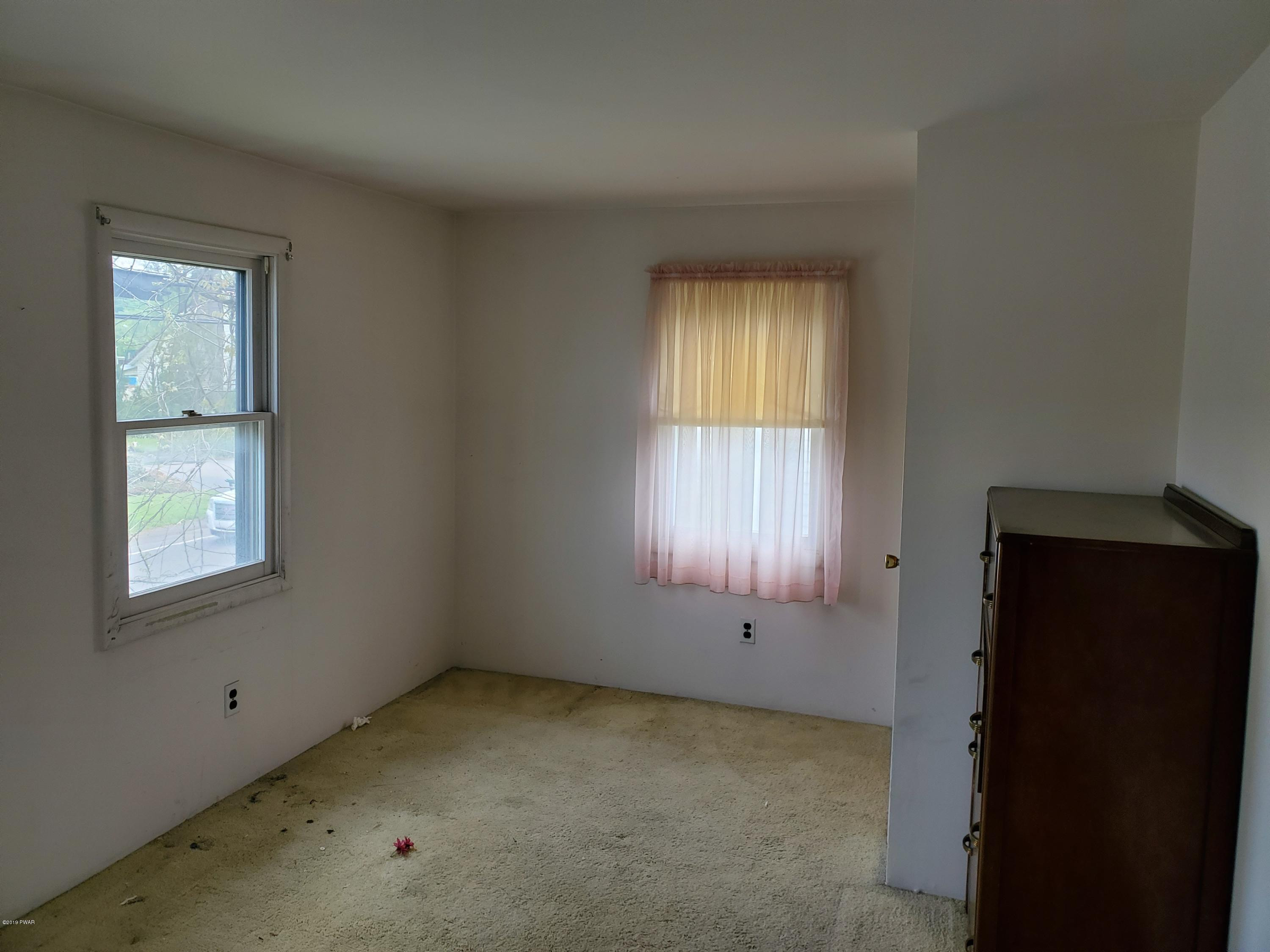 1007 Main Street Newfoundland, PA 18445 - Photo 3 of 15