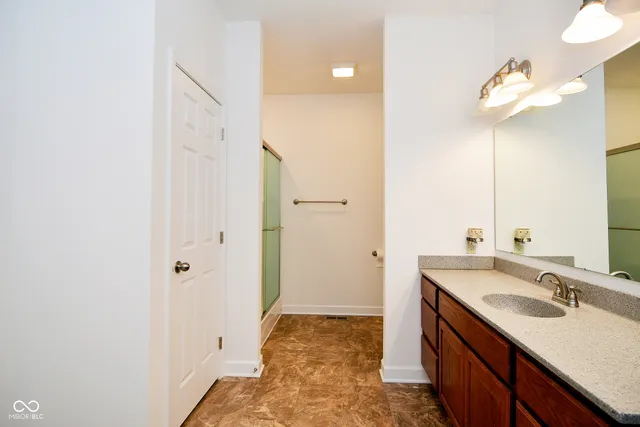 $445,000 | 1623 Stoneybrook Avenue, Crawfordsville, IN 47933