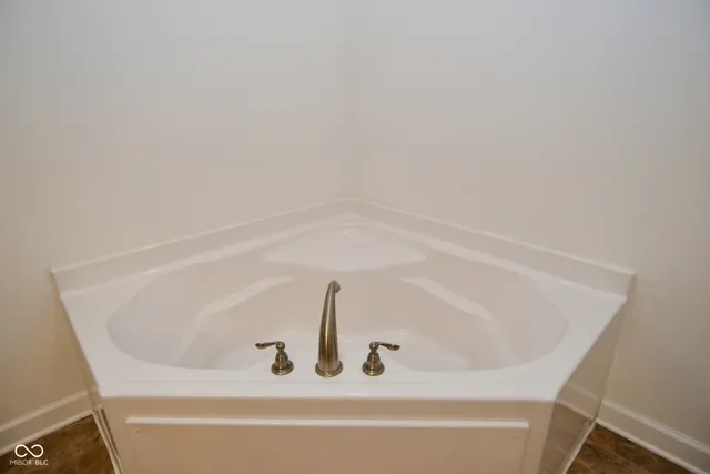 $445,000 | 1623 Stoneybrook Avenue, Crawfordsville, IN 47933