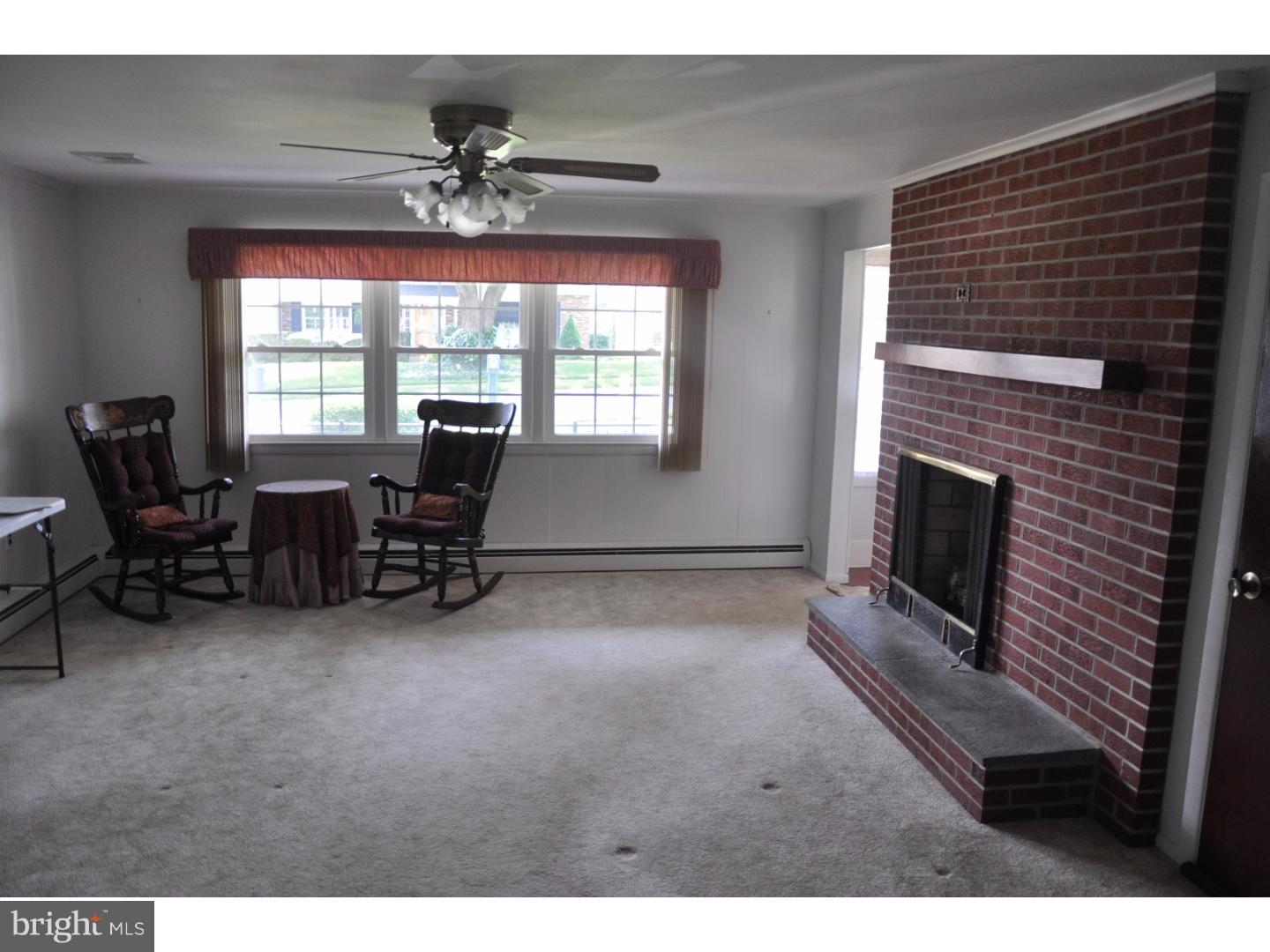 39 Tysons Ford Road Newark, DE 19711 - Photo 14 of 24 Family Room