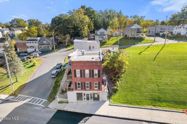 $1,800 | 148 Columbia Street, Cohoes, NY 12047