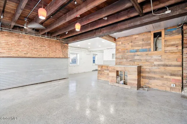 $1,800 | 148 Columbia Street, Cohoes, NY 12047