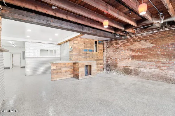 $1,800 | 148 Columbia Street, Cohoes, NY 12047