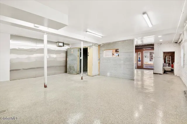 $1,800 | 148 Columbia Street, Cohoes, NY 12047