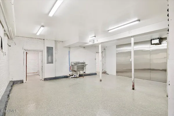 $1,800 | 148 Columbia Street, Cohoes, NY 12047