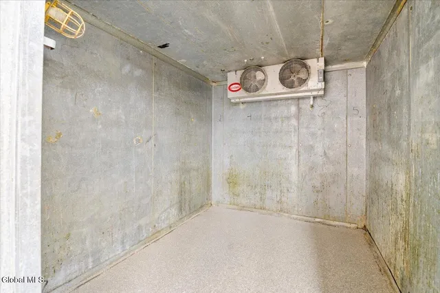 $1,800 | 148 Columbia Street, Cohoes, NY 12047