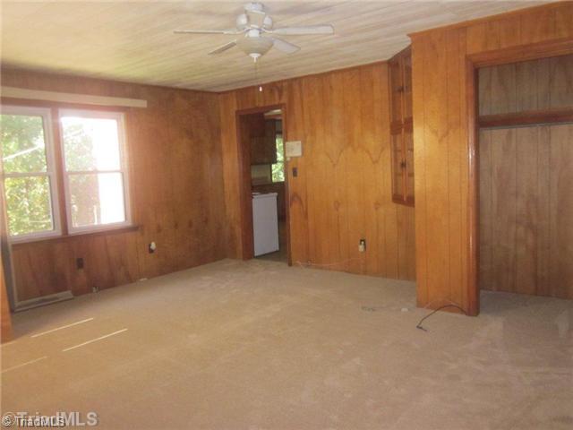 780 Bethany Road Reidsville, NC 27320 - Photo 9 of 16 Den/Family/Great Room. Den