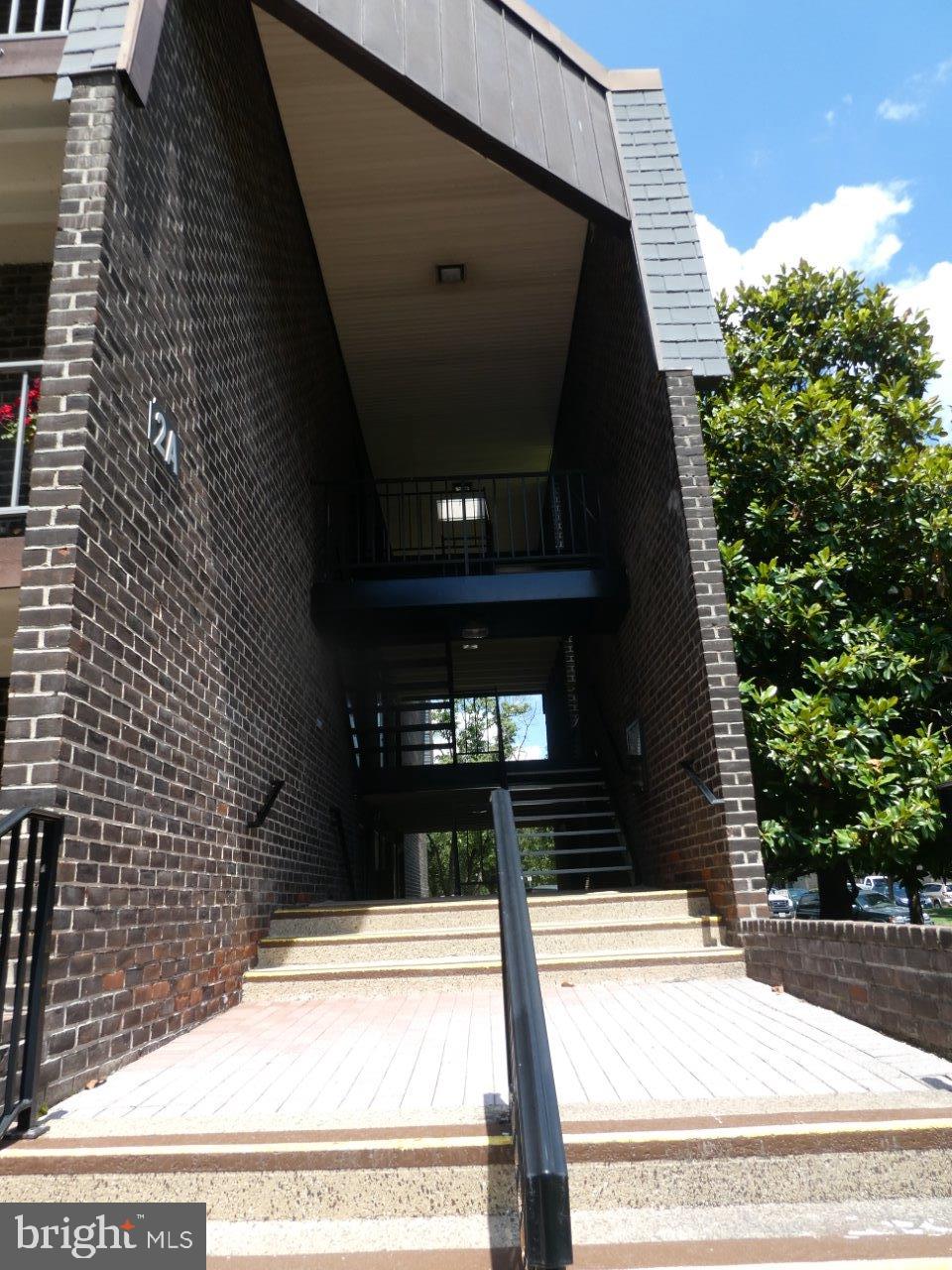 2 Stonehenge Circle, Unit 1 Pikesville, MD 21208 - Photo 21 of 24