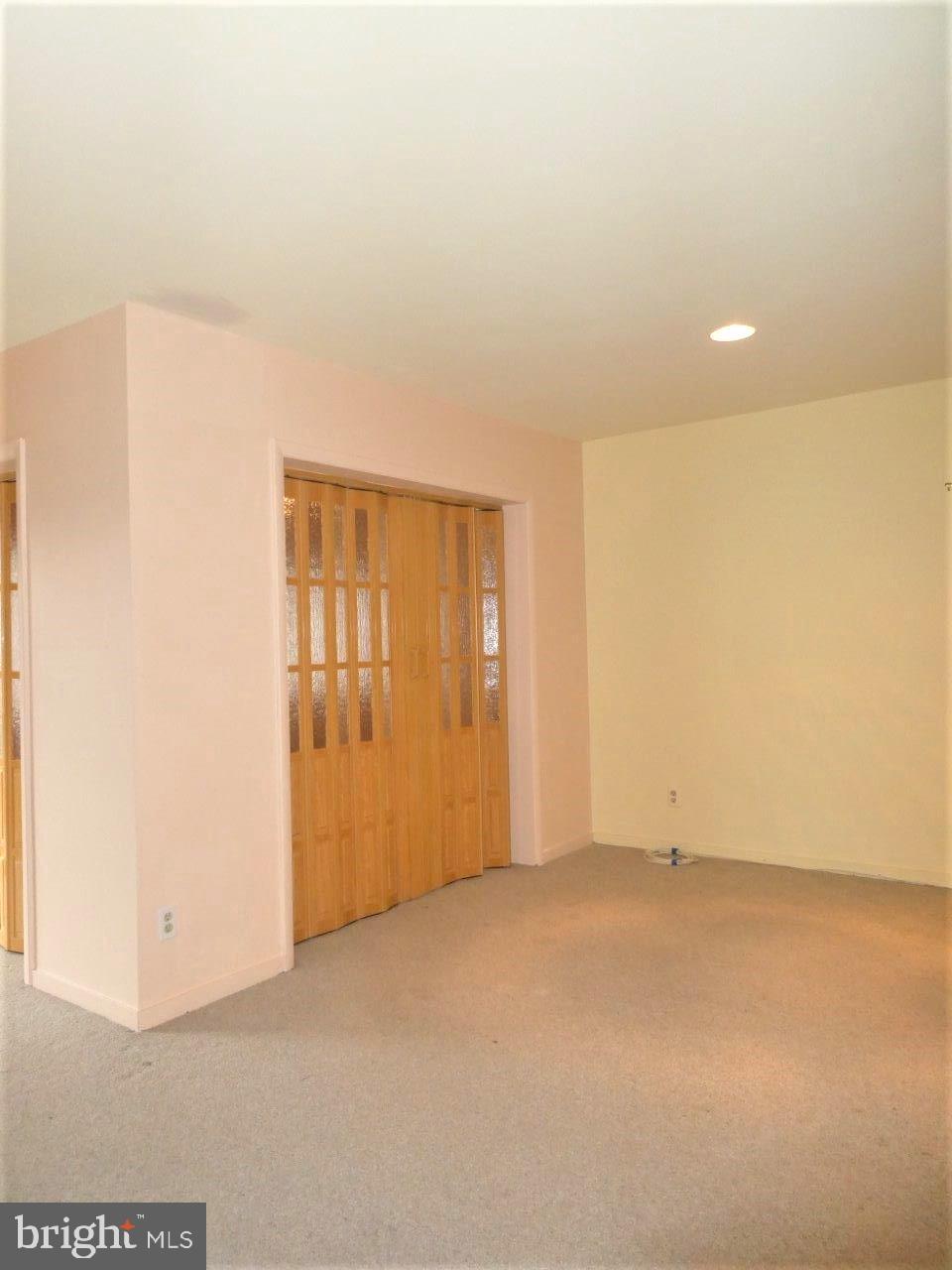 2 Stonehenge Circle, Unit 1 Pikesville, MD 21208 - Photo 5 of 24