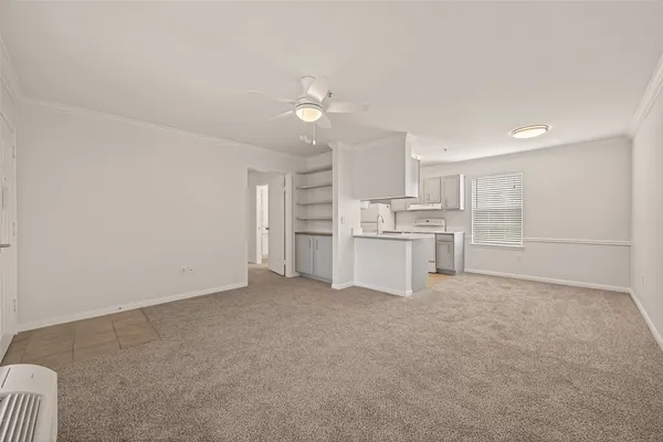 $879 | 7575 Willow Chase Boulevard, Unit 2325, Houston, TX 77070