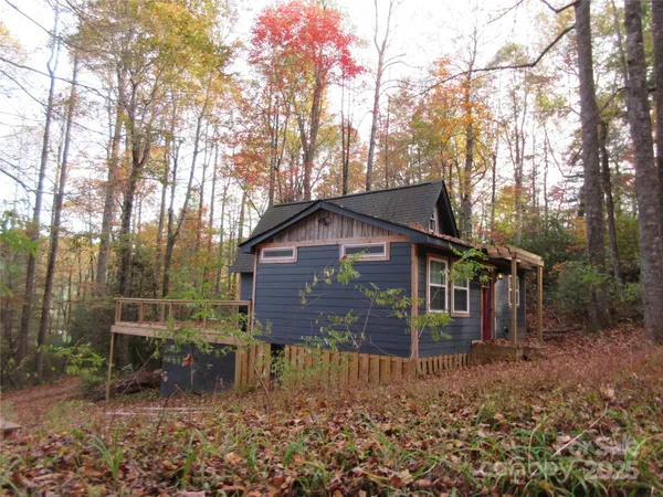 $219,900 | 30 Rainbow Lake Circle, Black Mountain, NC 28711