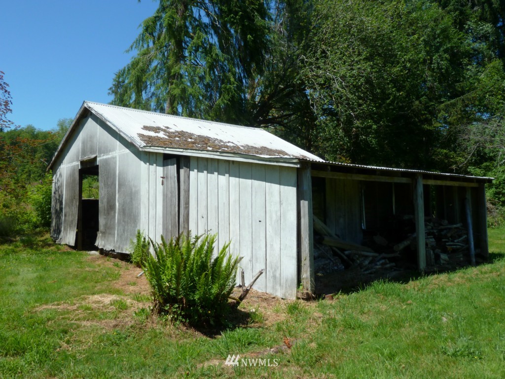 3813 Wishkah Road Aberdeen, WA 98520 - Photo 11 of 17 Gallery Image 11