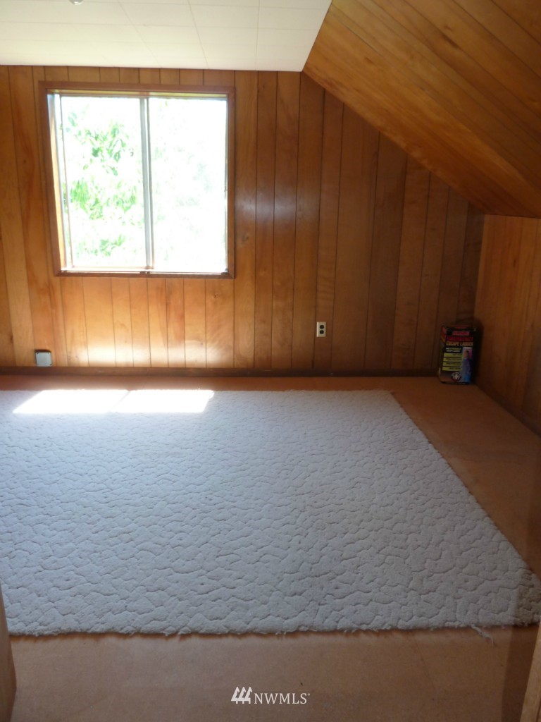 3813 Wishkah Road Aberdeen, WA 98520 - Photo 6 of 17 Gallery Image 6