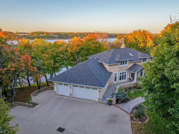 $925,000 | 7295 Blackwell Drive Southwest, Farwell, MN 56327
